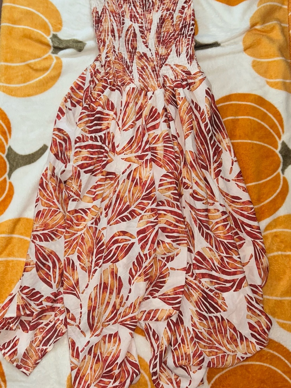 Women’s Leaf-Print Flowy Dress